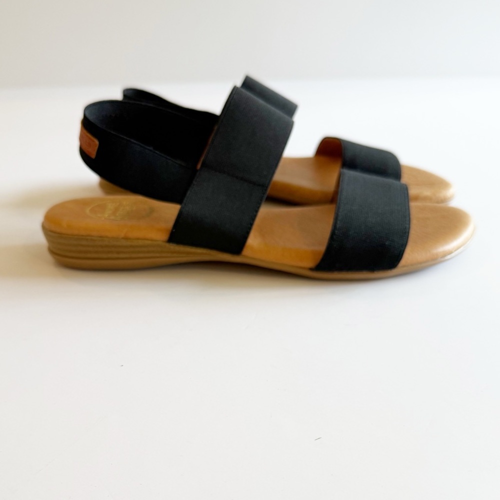 Andre Assous Nigella Featherweights Sandal - Picture 9 of 10
